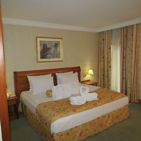 Best Western Hotel Turist Skopje Esterno foto