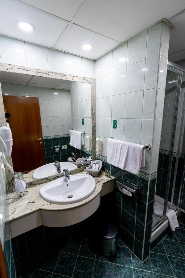 Best Western Hotel Turist Skopje Esterno foto